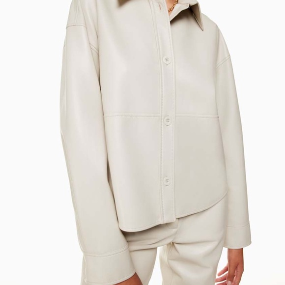 Babton Shacket - Picture 1 of 4